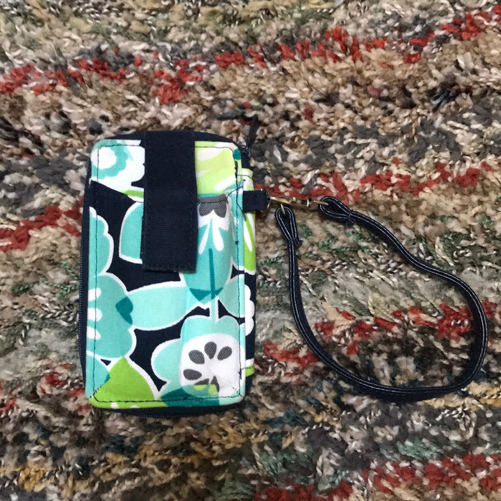 Thirtyone Wristlet!!
